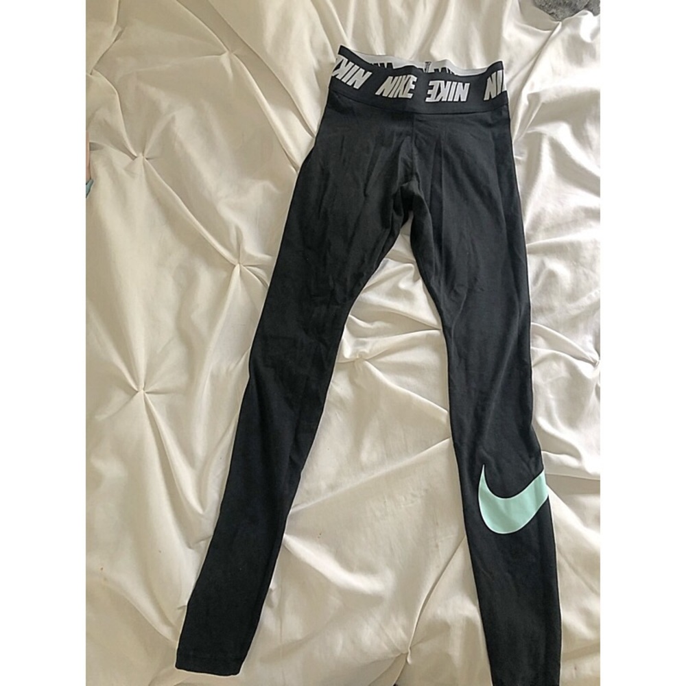 Nike leggings with blue logo